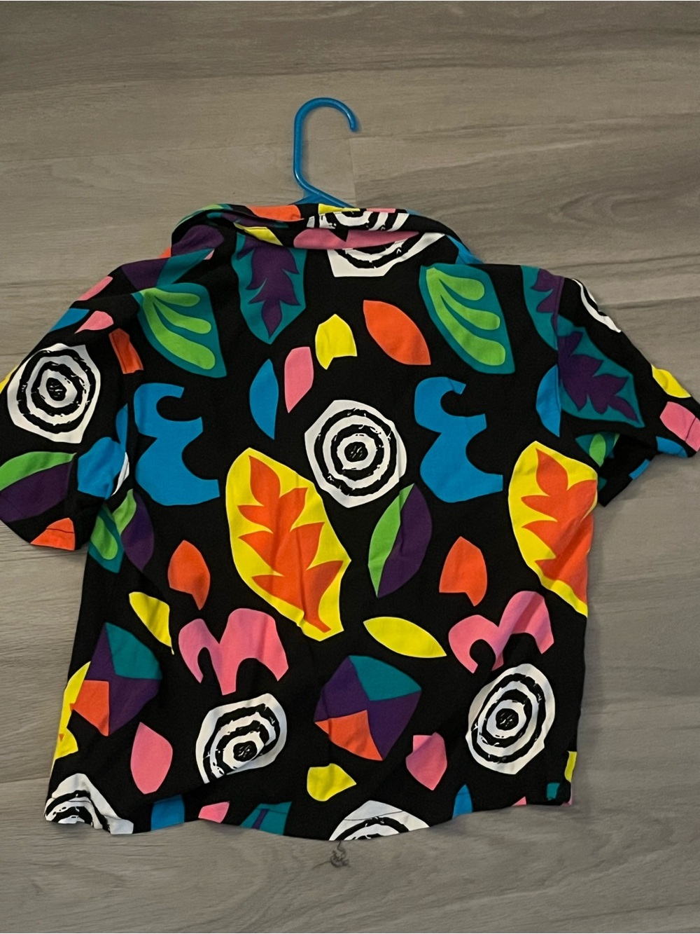 Hot Topic Stranger Things El’s Shirt - Picture 4 of 4